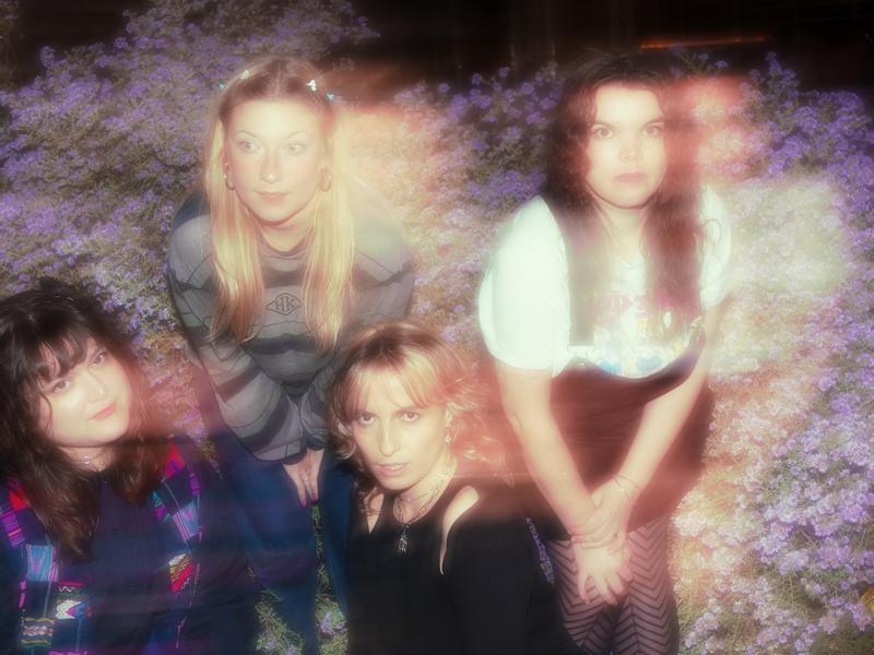 Batbait (female Rock), Support: Hi Mum