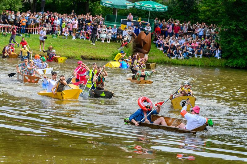 Sautrogrennen beim Burgfest Hilpoltstein
