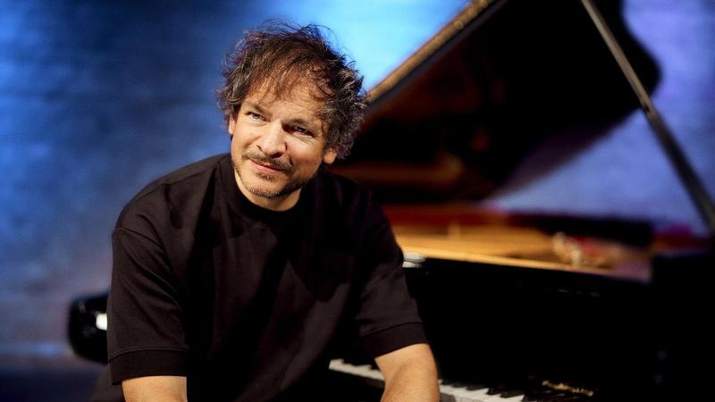 Der Komponist und Pianist Chris Gall
