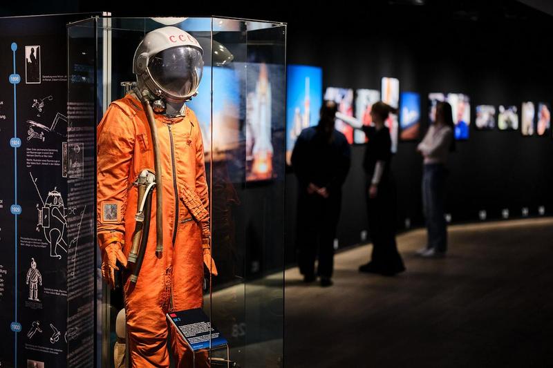 „View From Above“: Von der Breite Gasse direkt ins Weltall starten