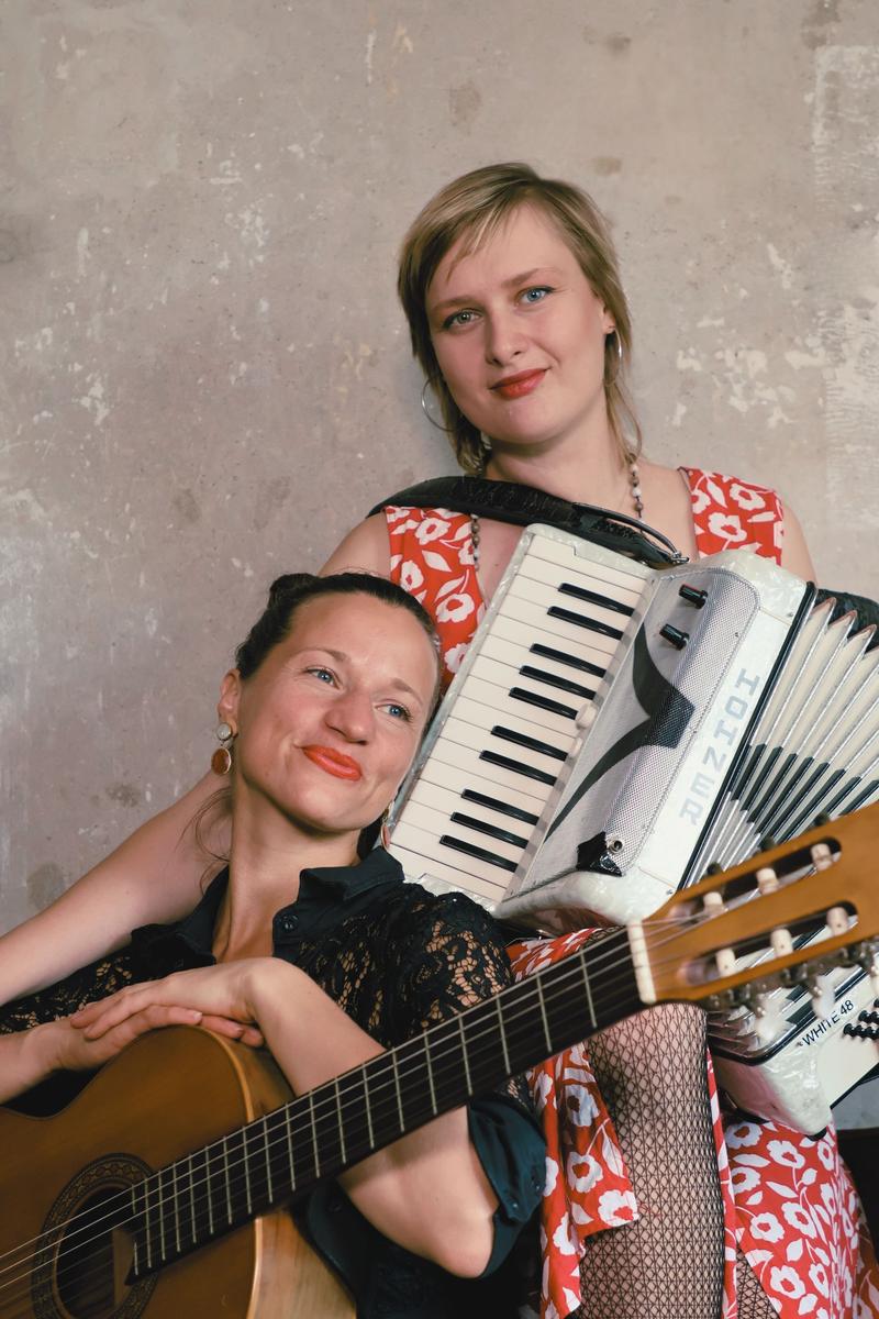 Chansons mit Les Amoureuses