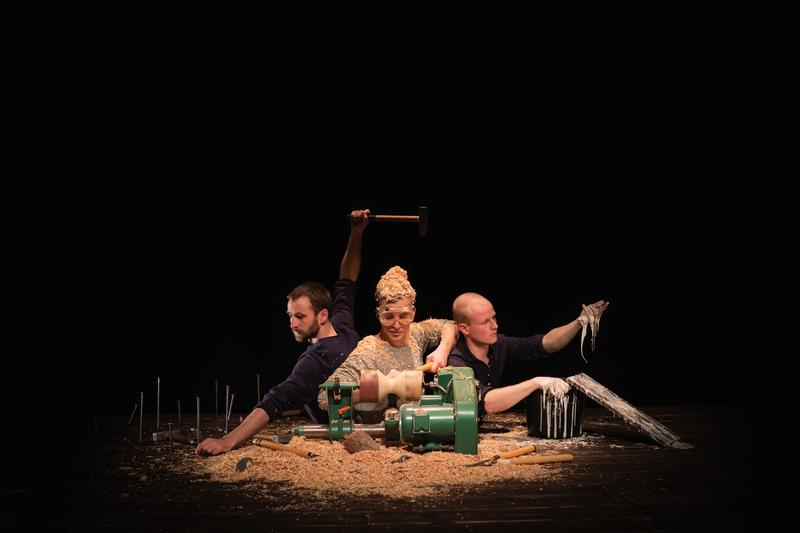 "Panoptikum":  Michael Zandl, David Eisele, Kolja Huneck (NL): "Sawdust Symphonie - Symphonie der Sägespäne", zeitgen. Zirkusstück, ab 8 J.