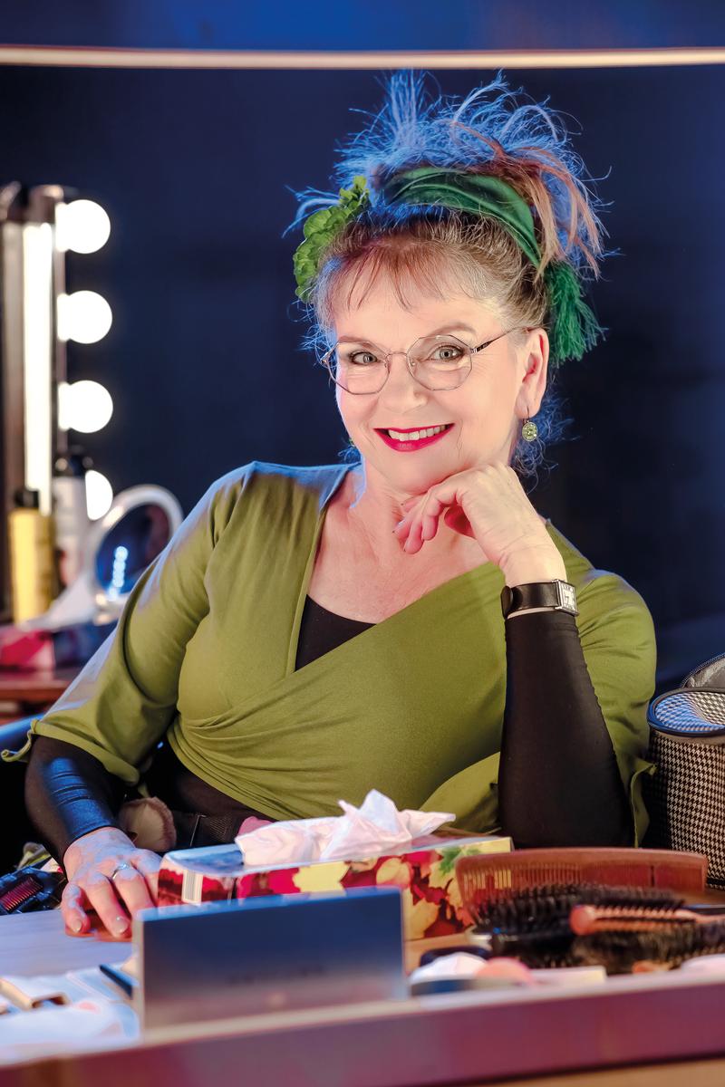 Theater Rote Bühne: Julia Kempken - Dadord